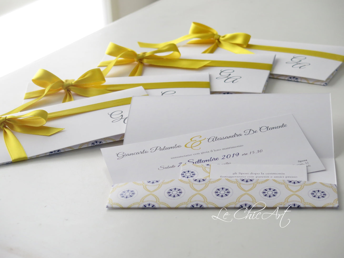 Partecipazione maiolica Vietrese giallo sole - dettaglio decorazioni