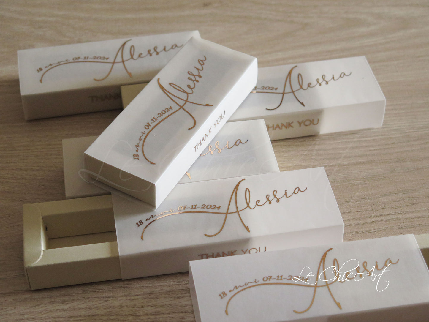 Set completo scatole porta confetti oro lucido con laminazione premium per eventi speciali