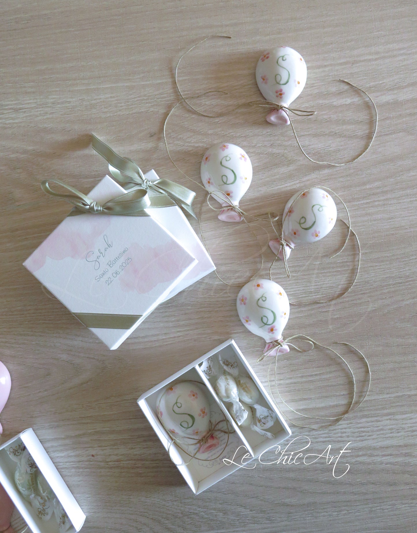 Palloncino calamita 7x2cm fiorellini scatola personalizzata battesimo