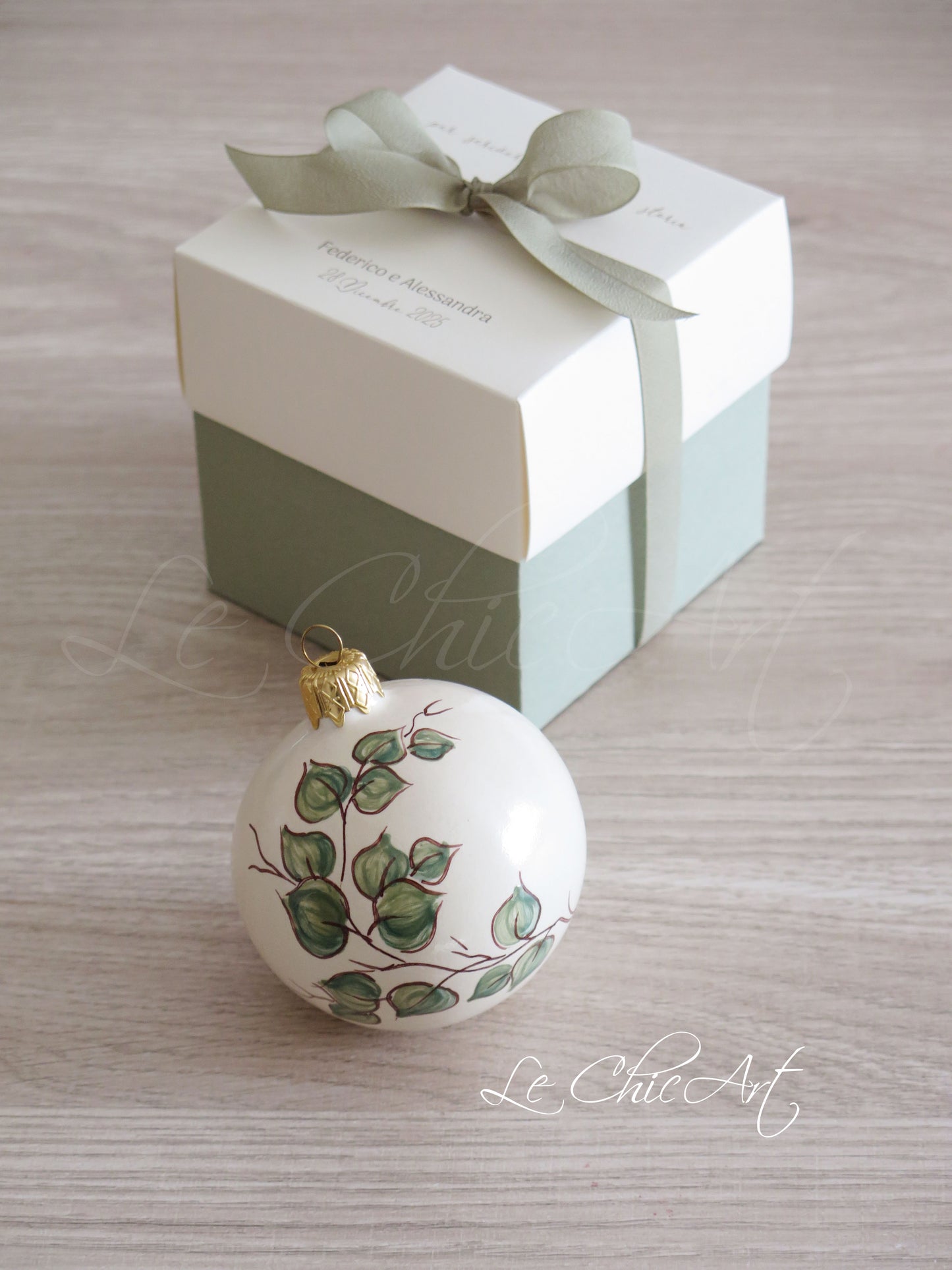 Set of 10 large 7x8cm balloon favors, hand-painted with a phrase and little flowers