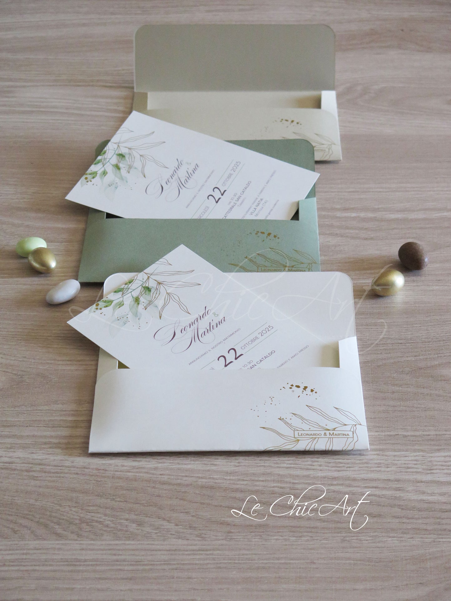Set coordinato partecipazione matrimonio ulivo oro lucido con busta artigianale salvia avorio beige, design botanico premium con logo oro