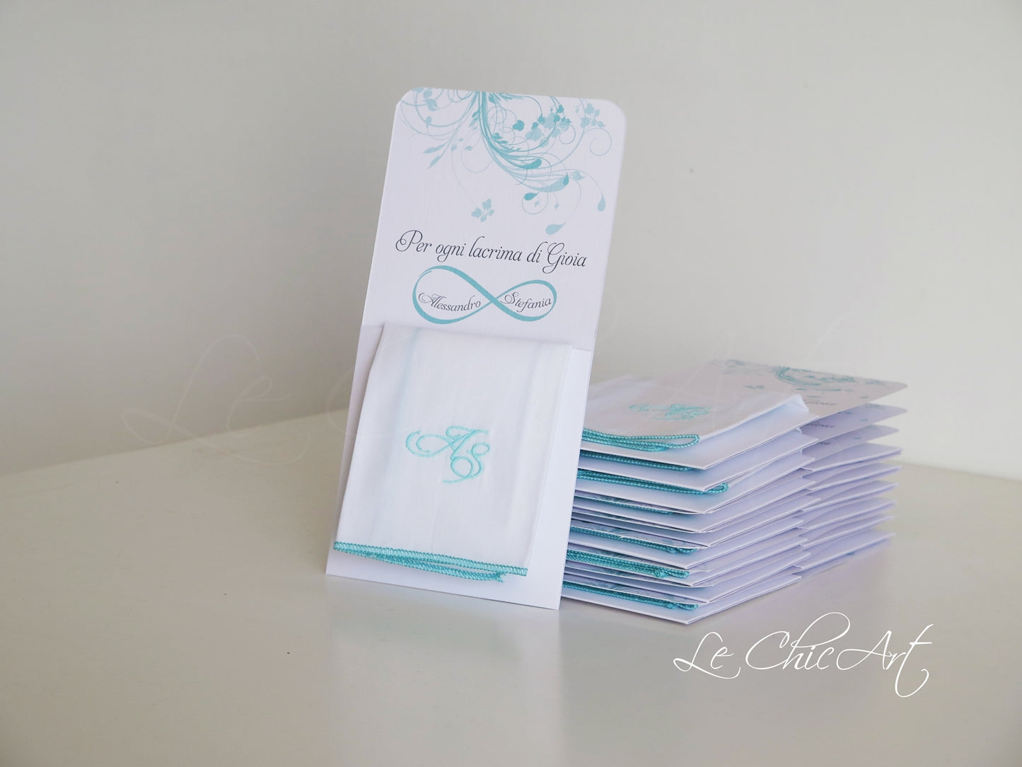 Set 10 fazzoletti sartoriali Tiffany con ricami personalizzati e custodia elegante simbolo infinito