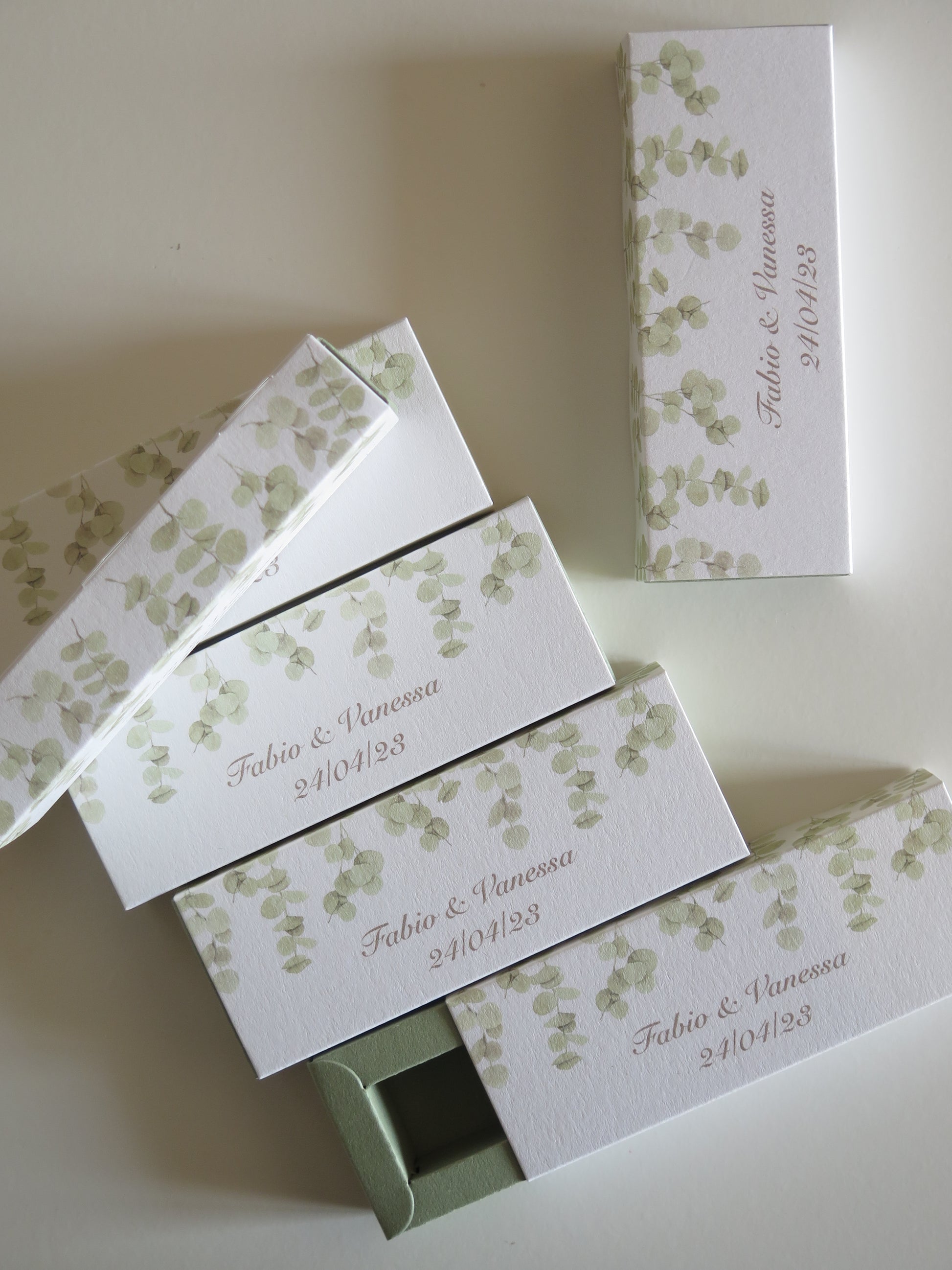 Scatole porta confetti eucalipto verde salvia mini sfilo design naturale matrimonio

