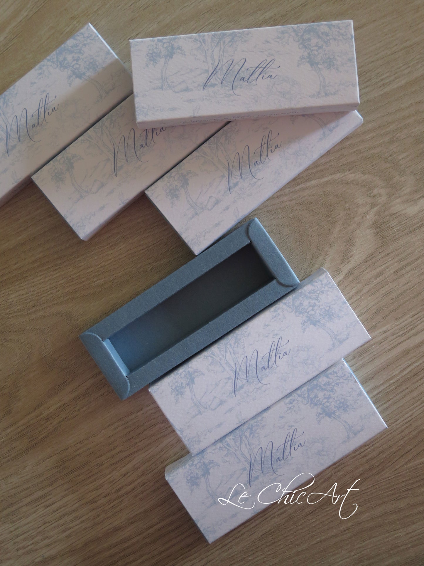 Set scatoline portaconfetti Toile de Jouy azzurro polvere per battesimo, primo compleanno e matrimonio, personalizzate, artigianale Made in Italy