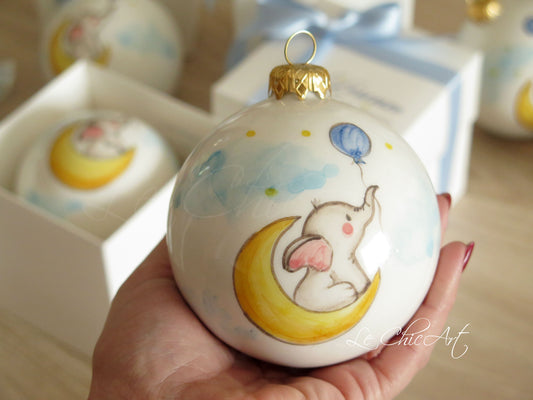 Palla ceramica battesimo dipinta a mano elefantino azzurro con palloncino - Bomboniera portafortuna personalizzata Ø8,5cm + scatola regalo