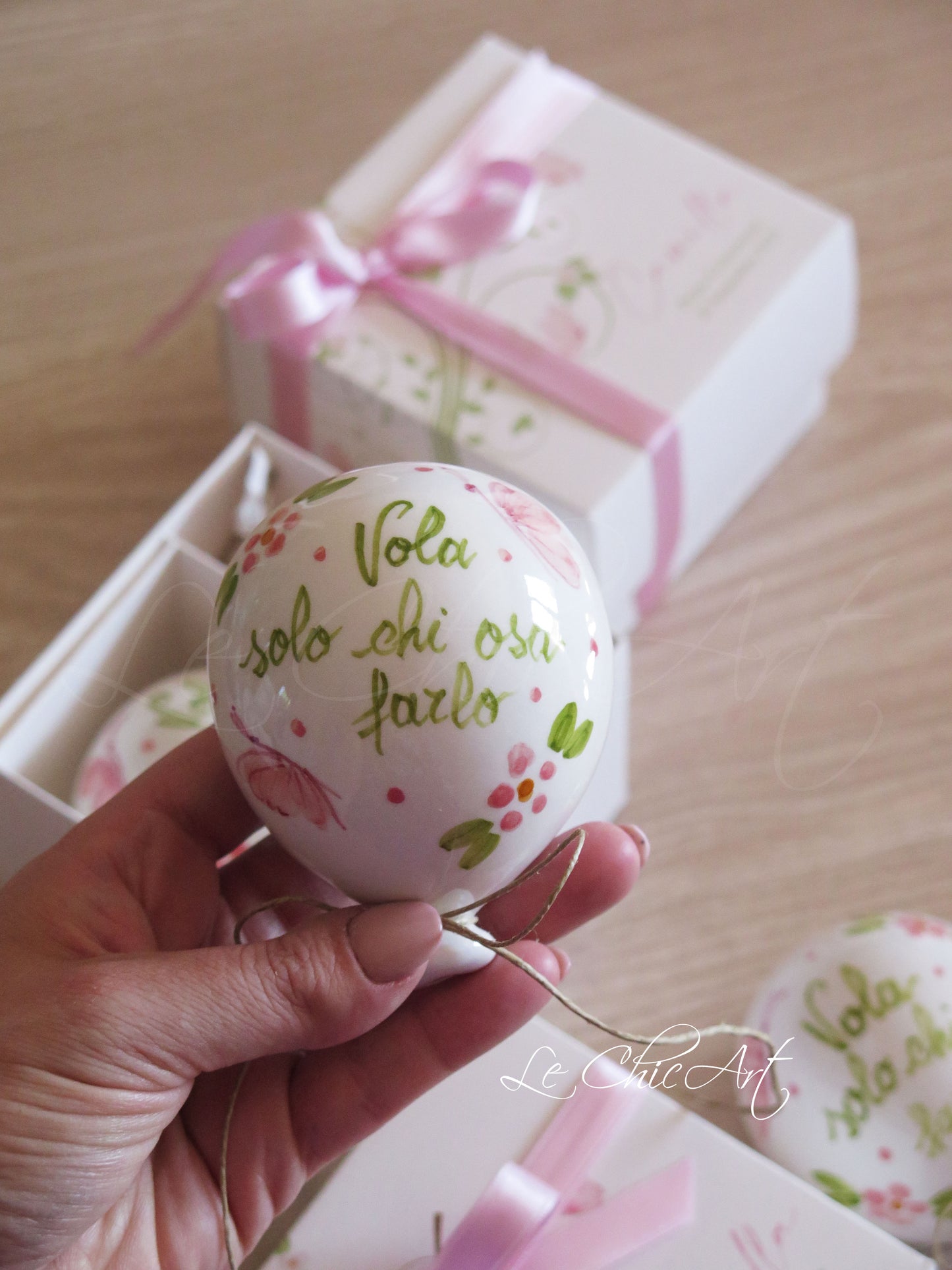 Set 10 Bomboniere palloncino grande 7x8cm bombato dipinto a mano con Frase, Fiori e Farfalline