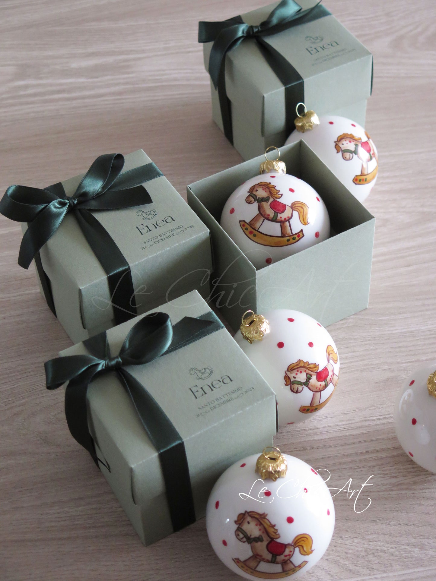 Set of 10 large 7x8cm balloon favors, hand-painted with a phrase and little flowers