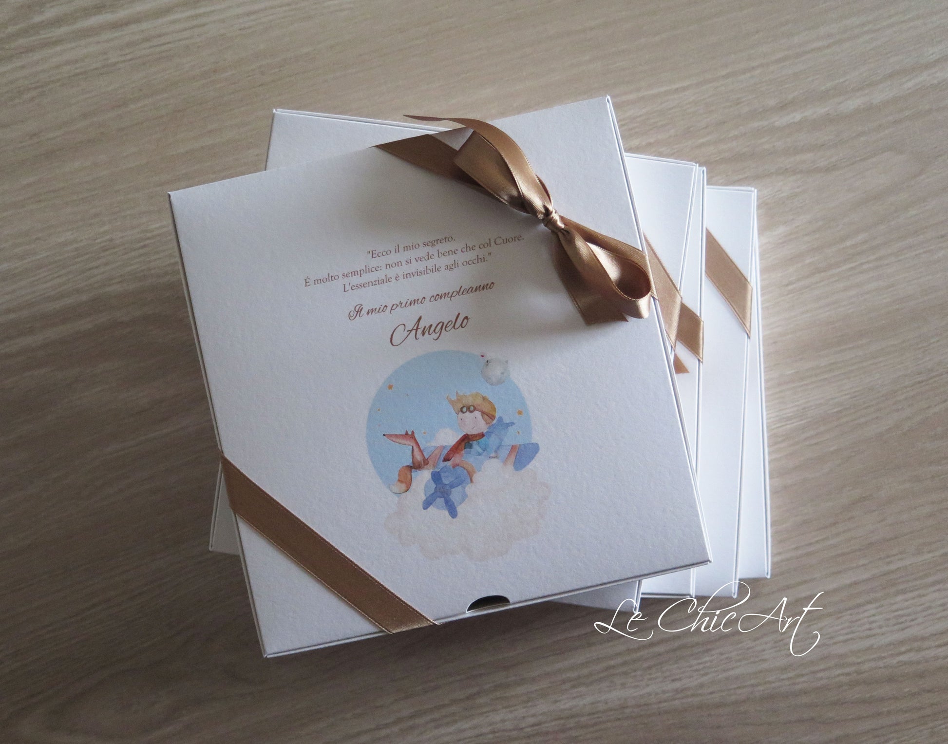 Bomboniera compleanno libro Il Piccolo Principe in confezione elegante beige personalizzata
