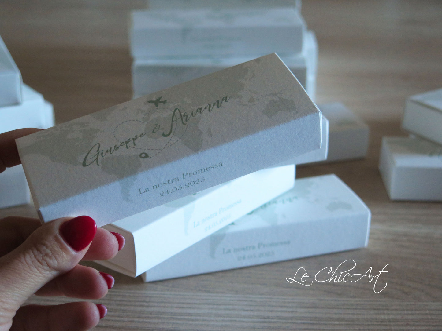 Set 20 scatole porta confetti promessa matrimonio tema viaggi verde salvia mini sfilo con aereo