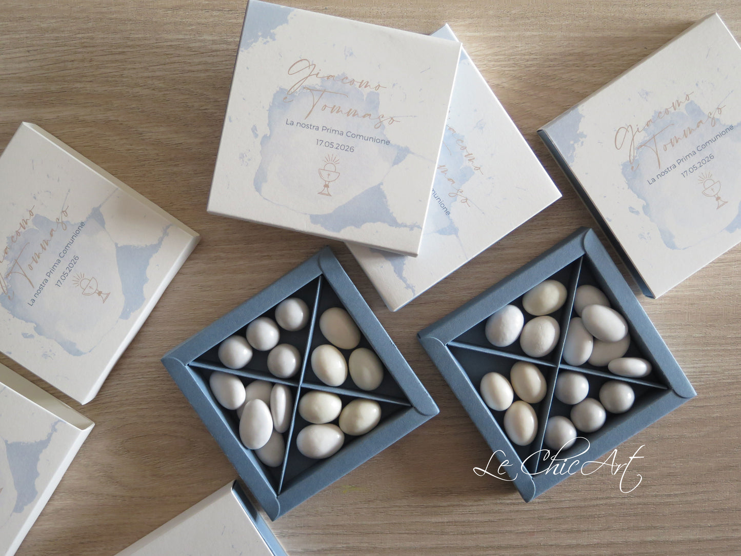 Set 10 Scatole Porta Confetti 4 Scomparti – Pennellate Azzurro Polvere | Prima Comunione