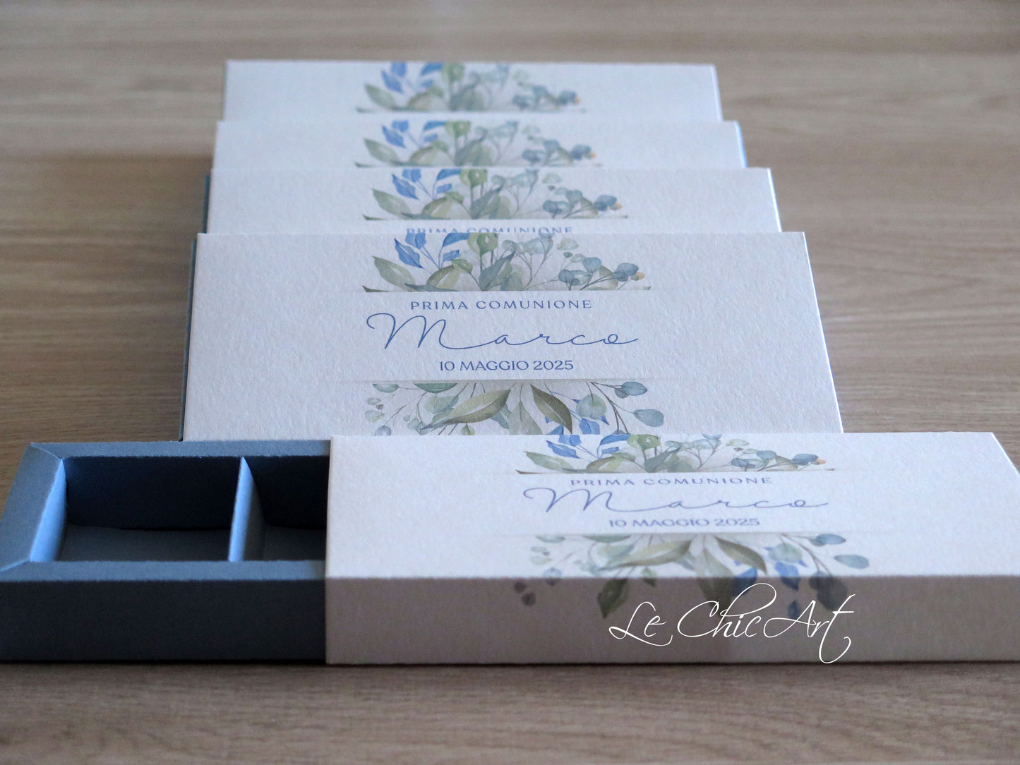 Set 10 Scatole portaconfetti a 3 scomparti fiori azzurro polvere o acquerello