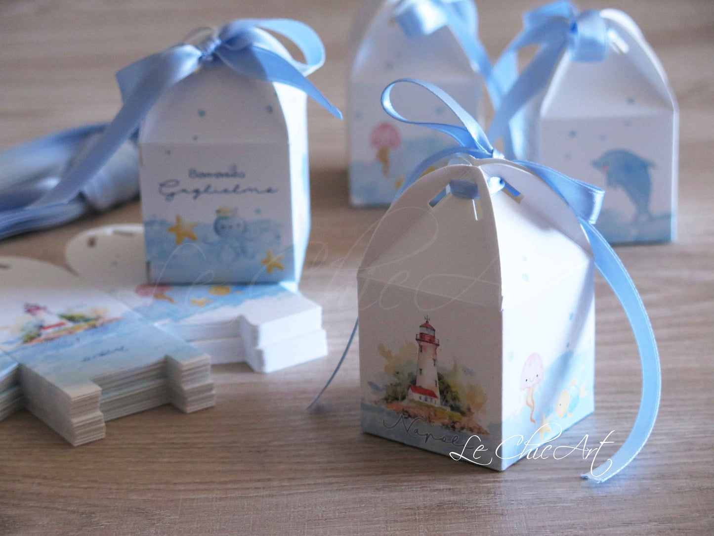 Bomboniere nascita azzurro animaletti tema mare - Set scatole porta confetti lanterna azzurra con faro Napoli e animaletti marini, nastro tagliato a misura