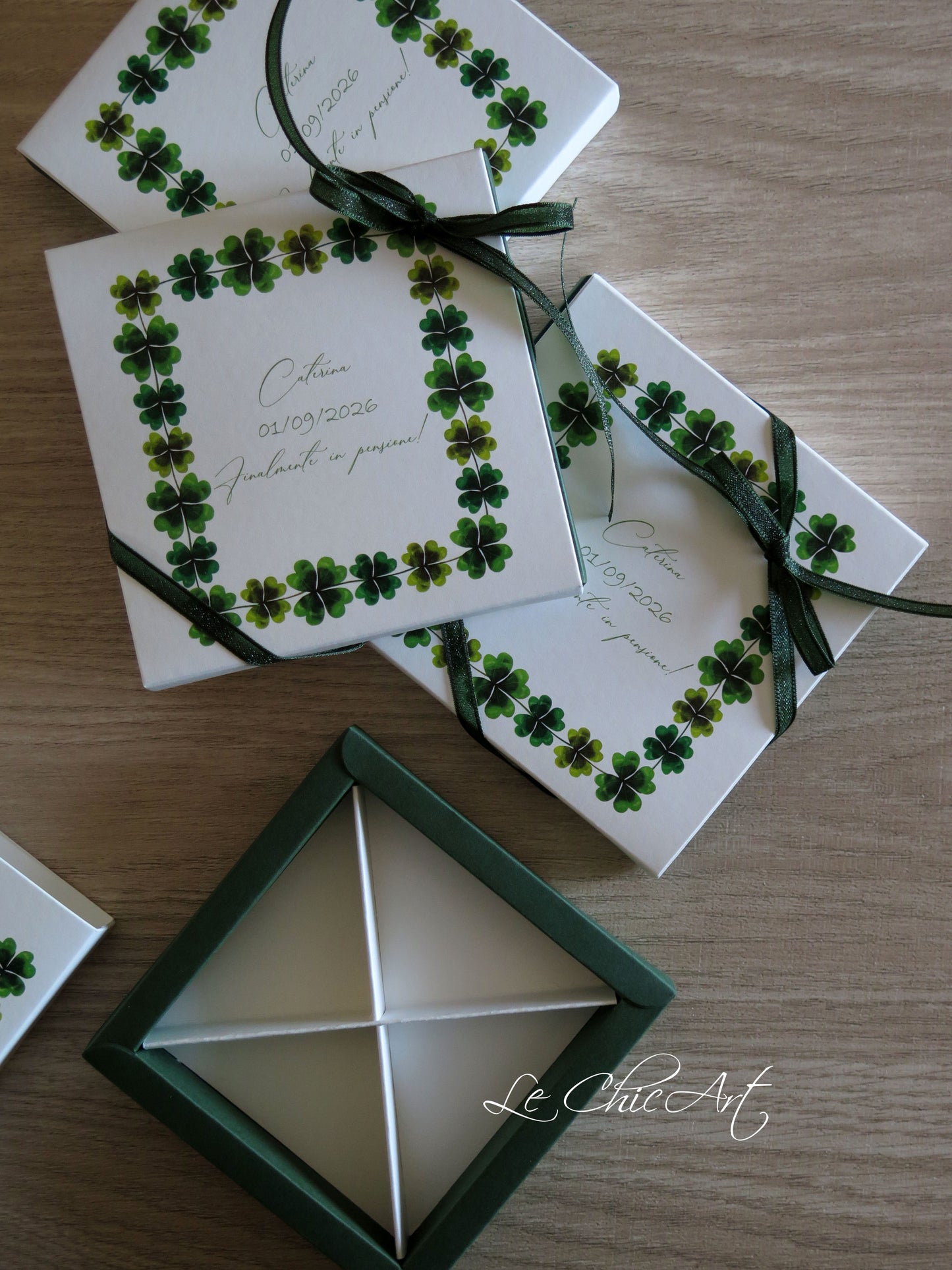 Scatola degustazione pensionamento con quadrifogli 4 scomparti personalizzata con nome e data, set 10 pz, artigianale Made in Italy
