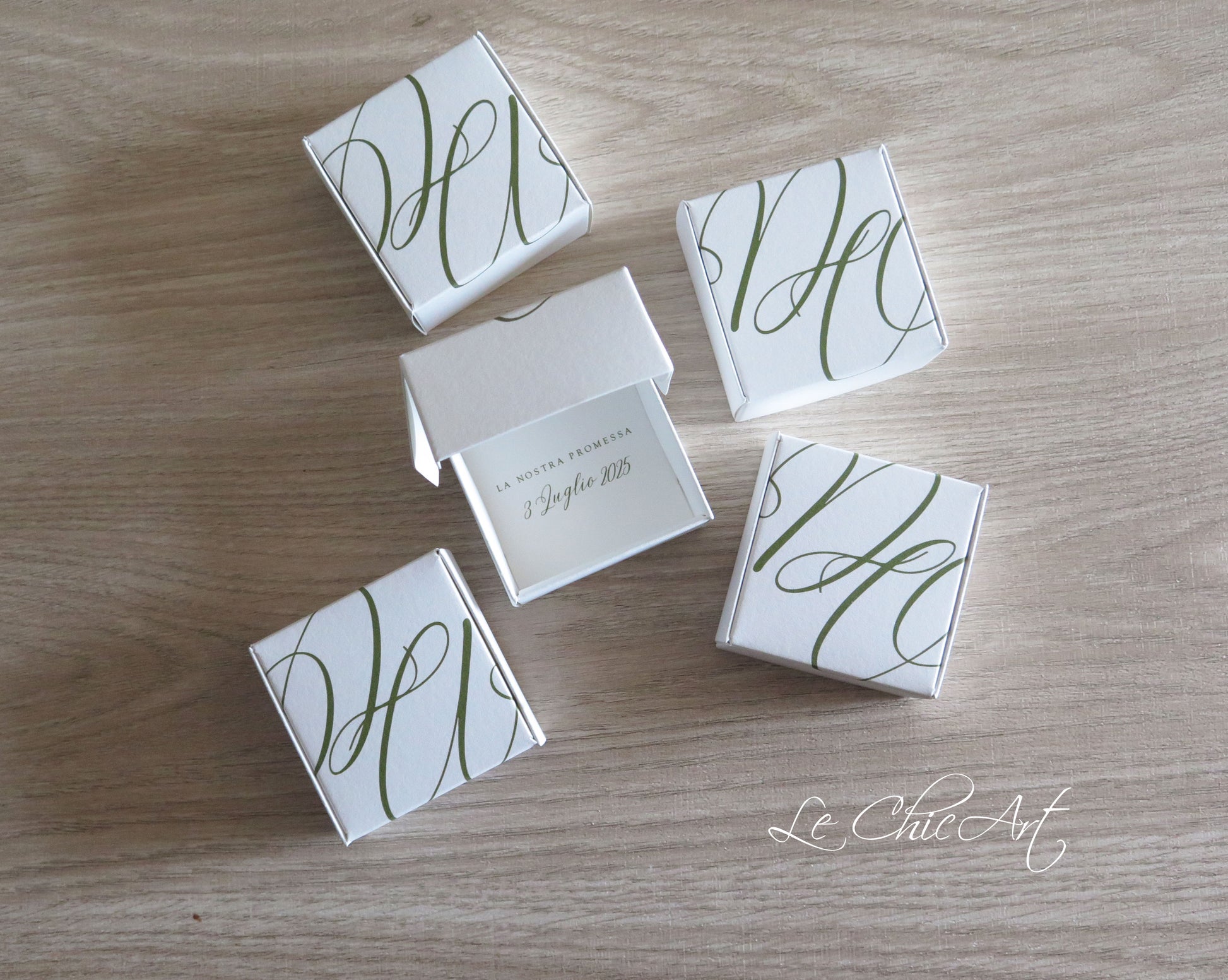 Bomboniere porta confetti verde oliva eleganti per promessa frase interna