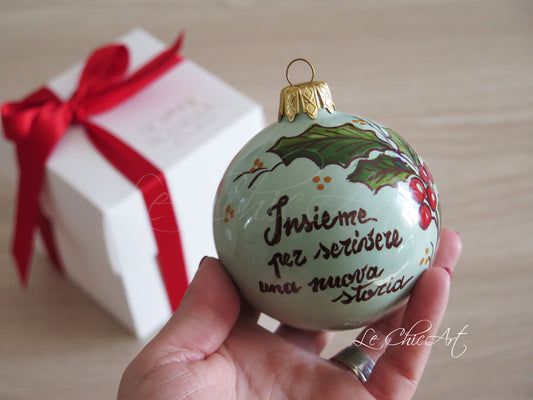 Bomboniera matrimonio natalizio palla ceramica salvia agrifoglio dipinto a mano frase insieme per scrivere nuova storia artigianato italiano luxury