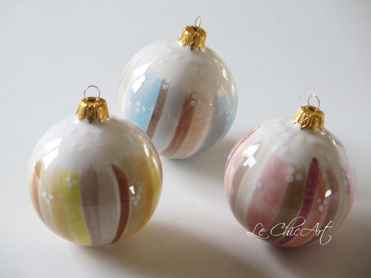 Palla ceramica dipinta a mano sfumature artistiche giallo rosa azzurro - Set bomboniere matrimonio battesimo comunione Ø8,5cm + scatola artigianale