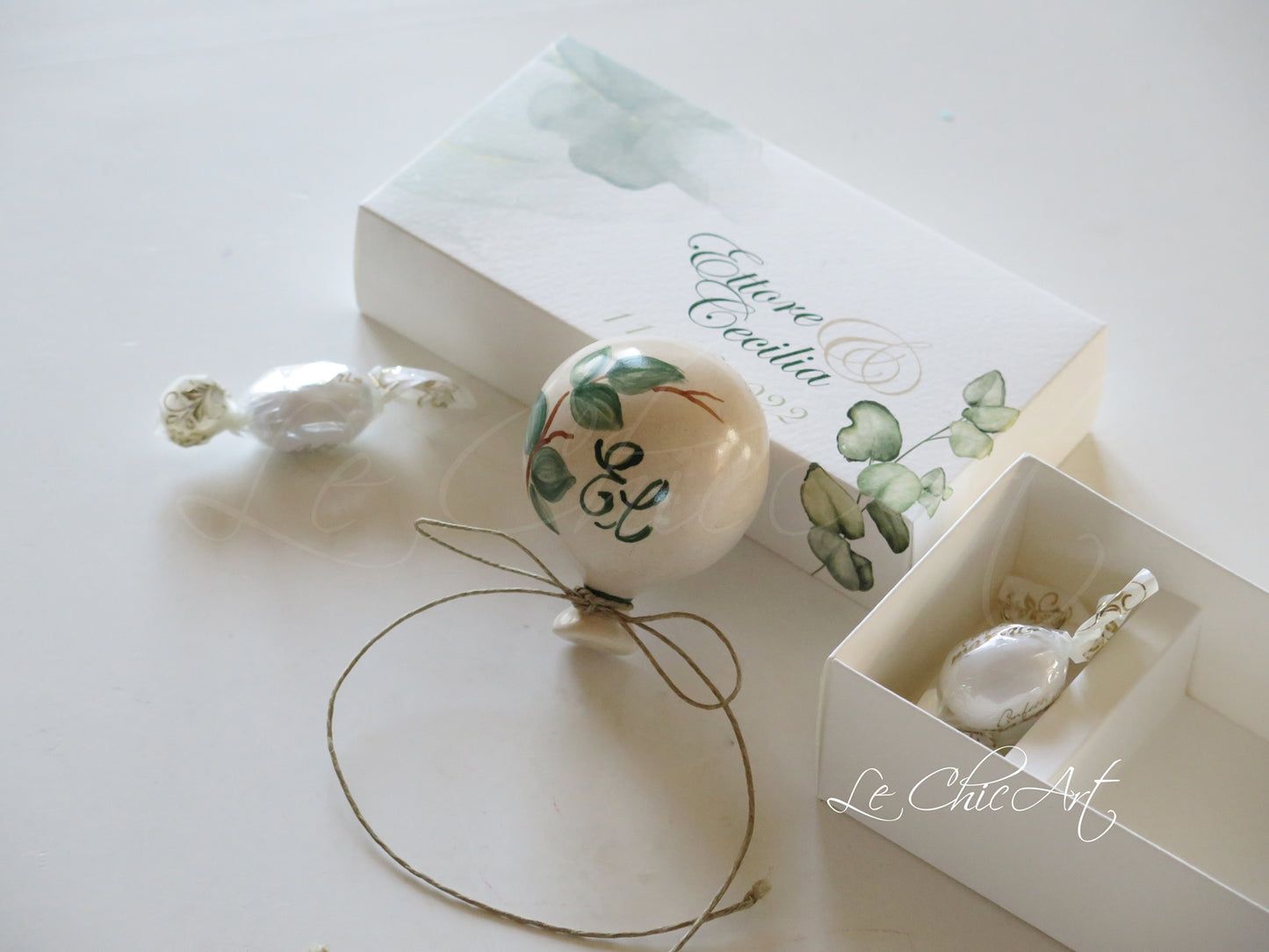 Bomboniere palloncino ceramica eucalipto artigianali made in Italy con scatola personalizzata