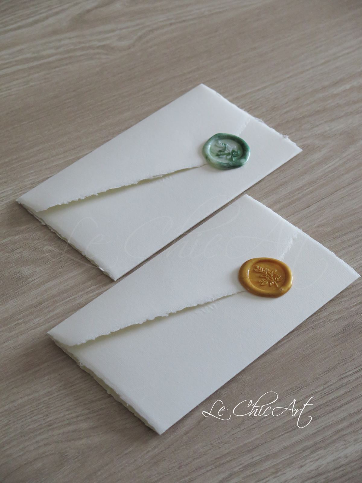 Partecipazione matrimonio carta Amalfi con ceralacca verde e oro