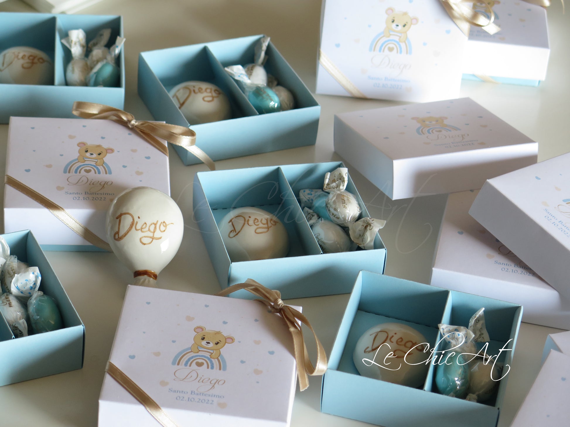 bomboniere battesimo palloncino calamita ceramica personalizzata beige azzurro arcobaleno