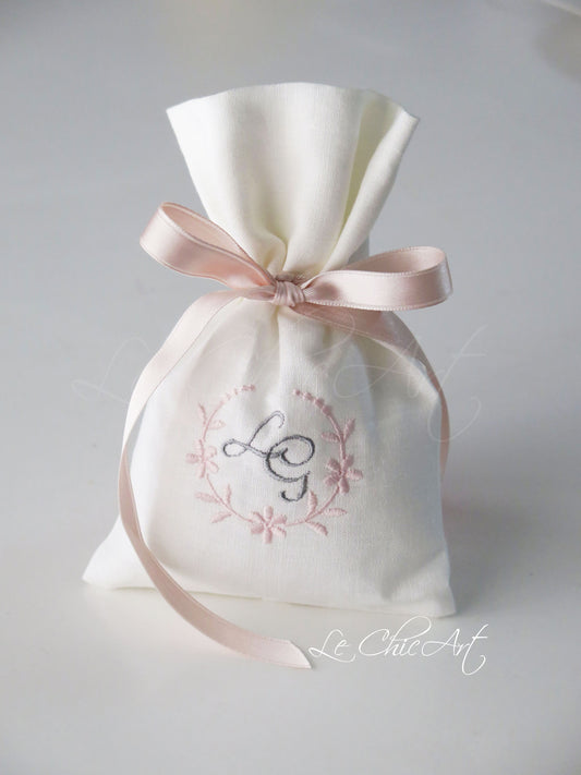 Sacchetti bomboniere matrimonio puro lino rosa cipria grigio ricamo personalizzato