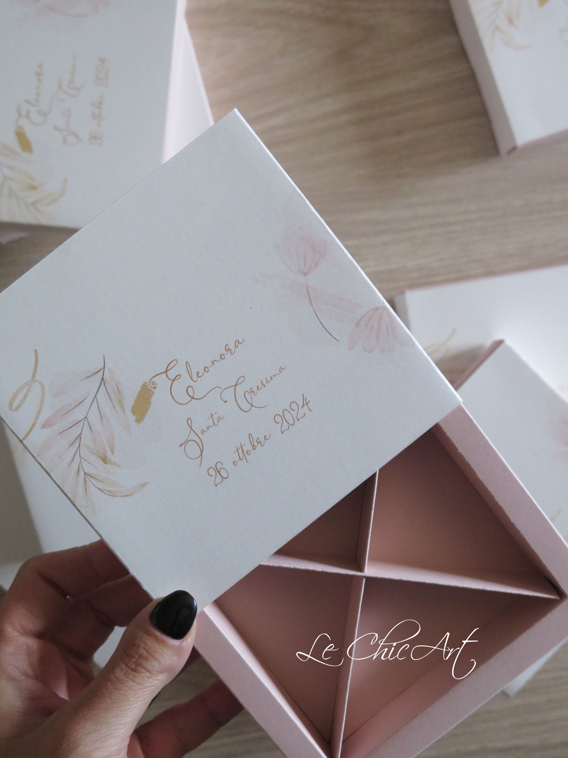 bomboniere scatole degustazione 4 scomparti foglie boho rosa cipria cresima 11x11x2cm personalizzabili
