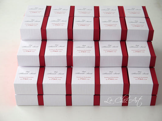bomboniere Laurea Luxury - Set Scatoline Premium Solo Testo 6x6x3cm con Fascia a Sfilo - Design Elegante Personalizzabile Made in Italy per Festa di Laurea Indimenticabile