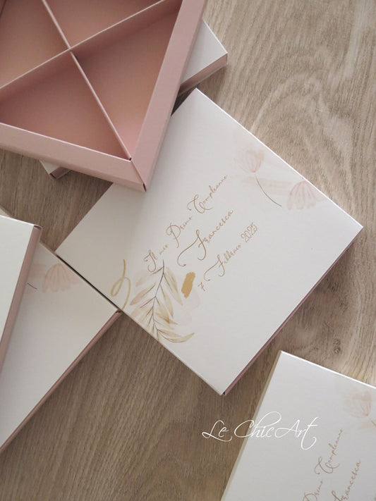Dettaglio scatola degustazione rosa cipria stile boho con scomparti interni per confetti