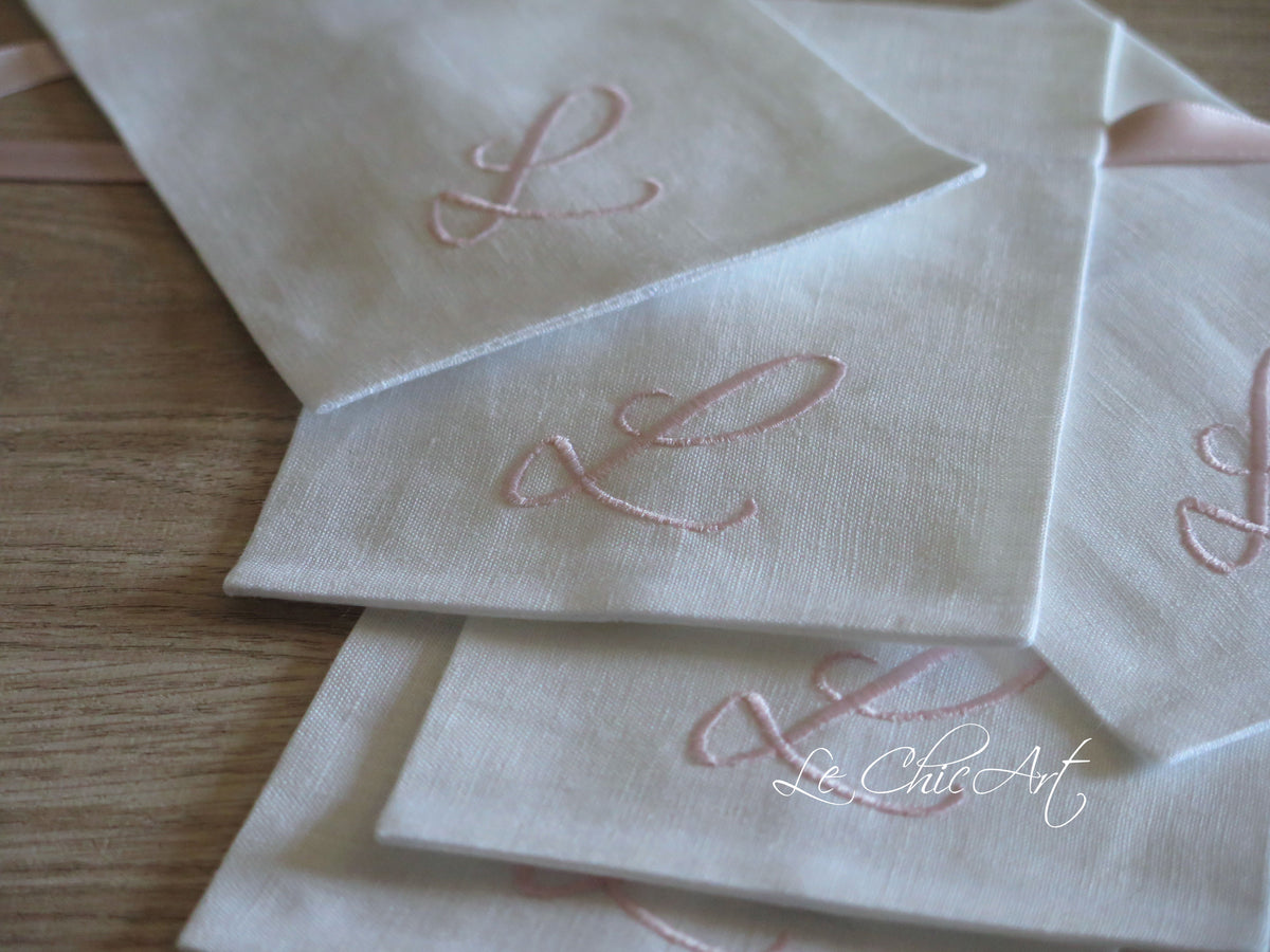 Set of pure linen tailor bags with personalized embroidery