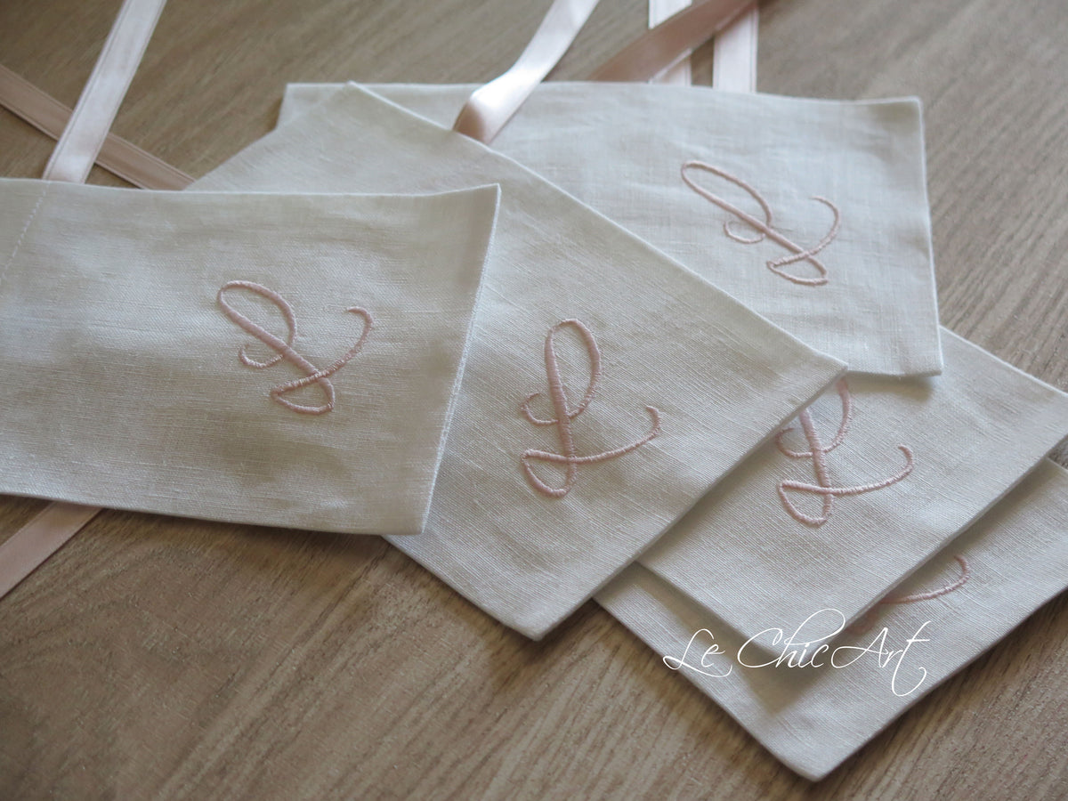 Set of pure linen tailor bags with personalized embroidery