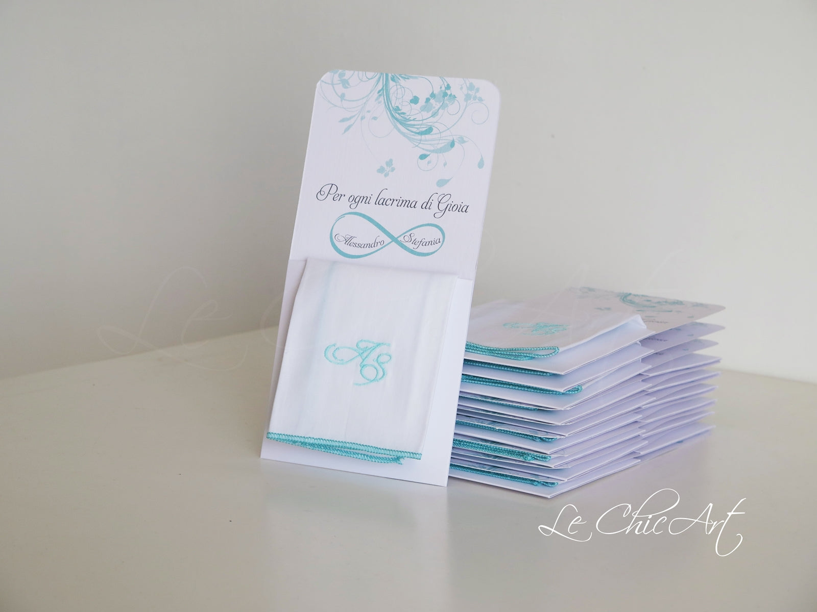 Set 10 fazzoletti sartoriali Tiffany con ricami personalizzati e custodia elegante simbolo infinito