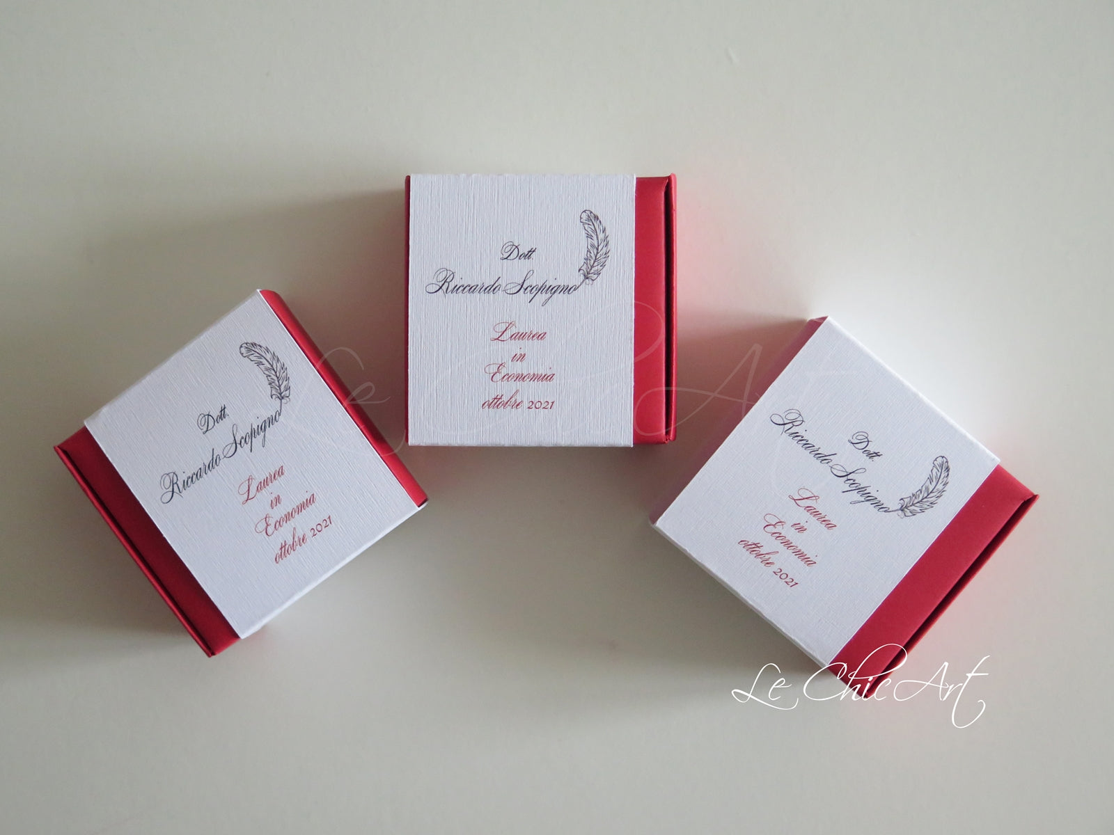 catoline Bomboniera Laurea Artigianali - Design Pennino Elegante con Dettagli Luxury - Portaconfetti economia commercio Made in Italy Personalizzabili per Ricordi Indimenticabili