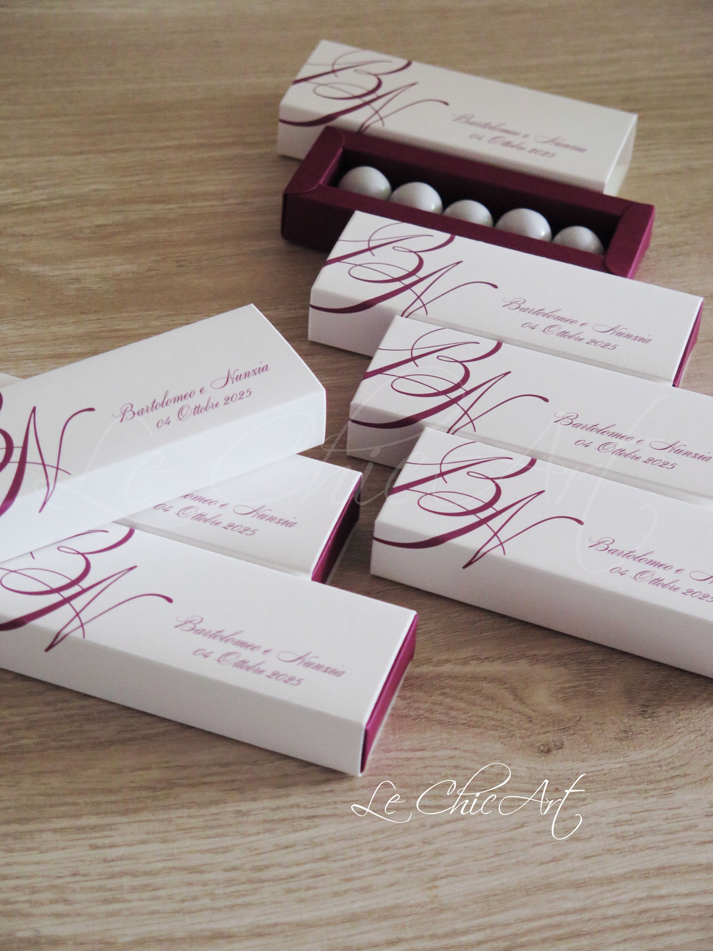 Set of sliding confetti boxes